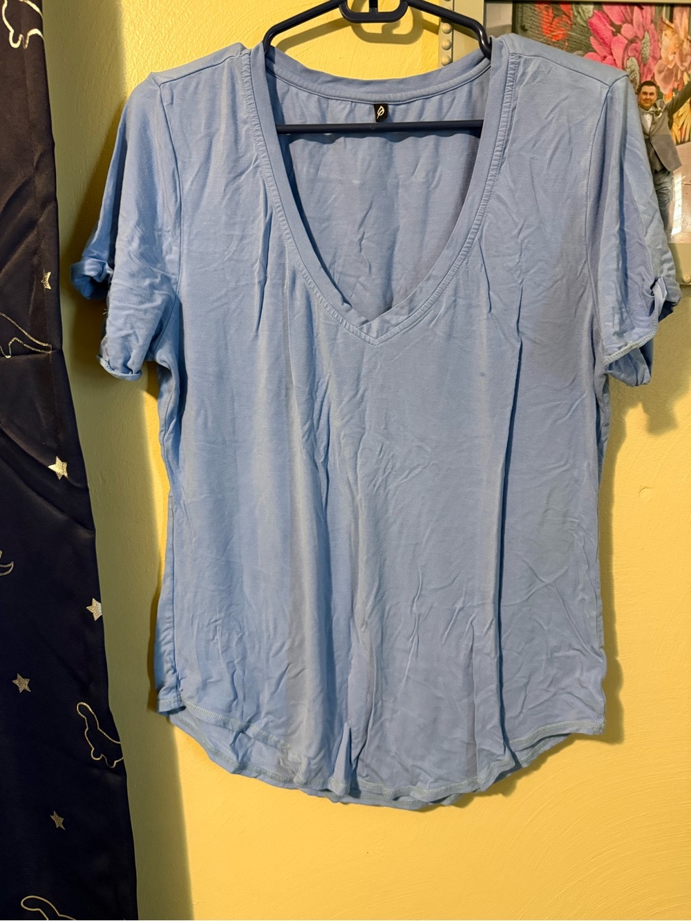 Ptula Breezy V-Neck